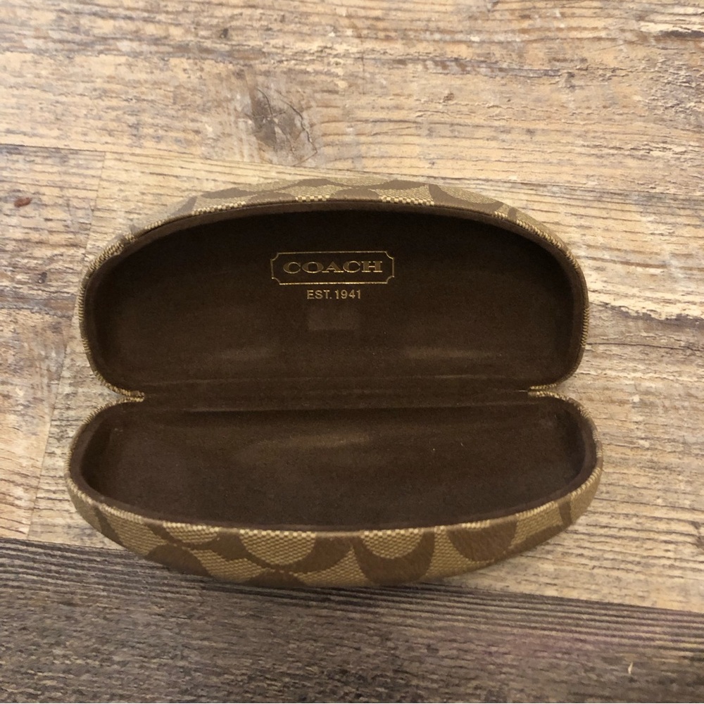 Coach case - Picture 3 of 6